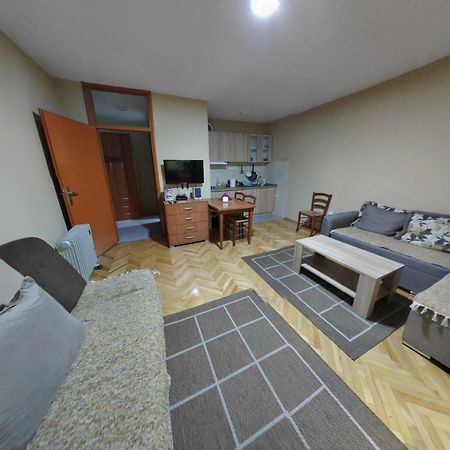 Malo Brdo Lejlighed Podgorica Eksteriør billede